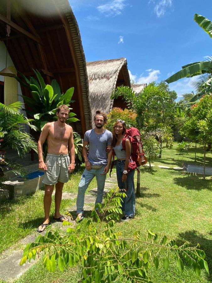 Tropical Sunday Bungalow - Surf And Stay Selong Belanak Exterior foto